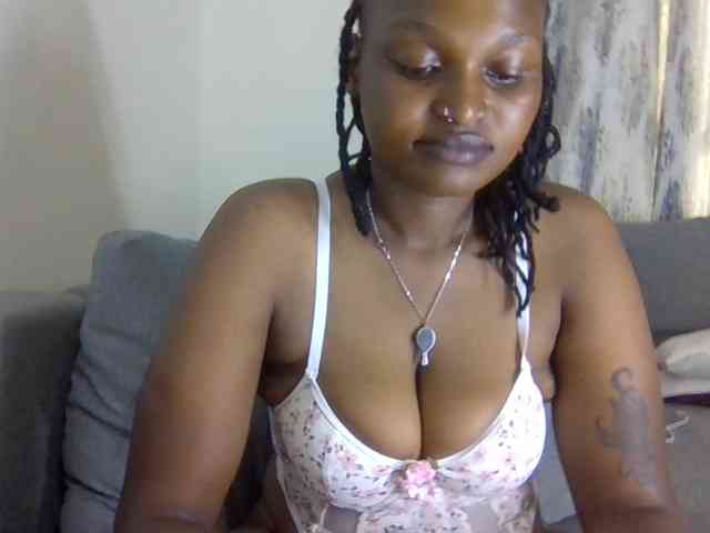 Prettysmilesss webcam