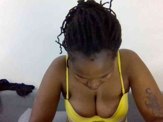 Prettysmilesss webcam