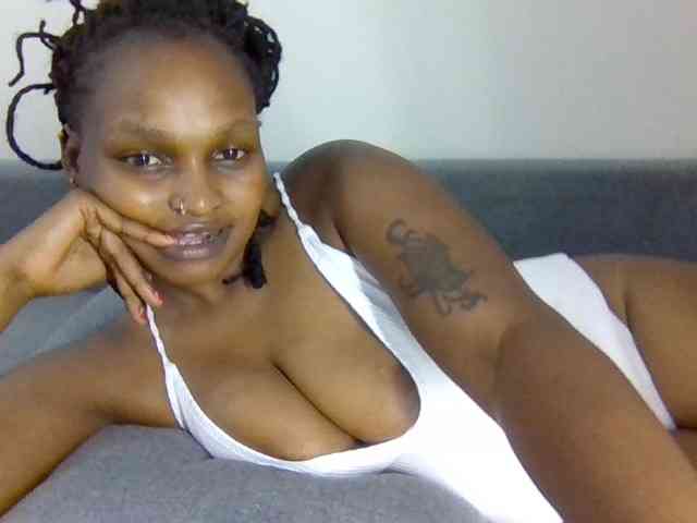 Prettysmilesss webcam