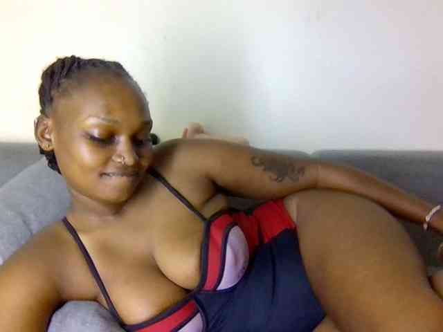 Prettysmilesss webcam