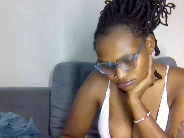 Prettysmilesss webcam