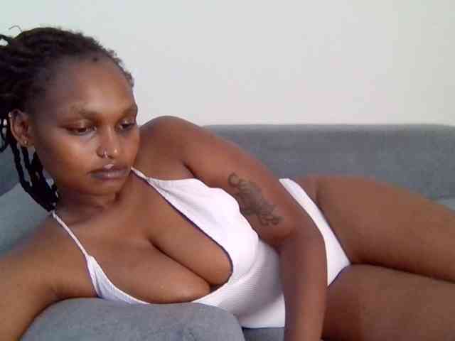 Prettysmilesss webcam