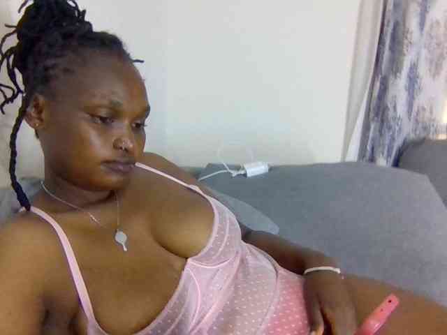 Prettysmilesss webcam