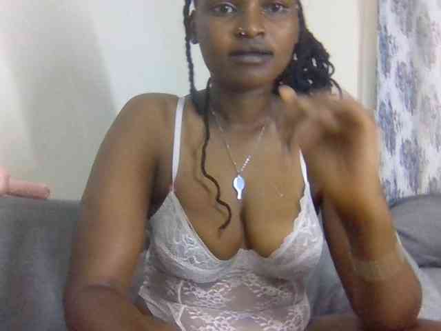 Prettysmilesss webcam