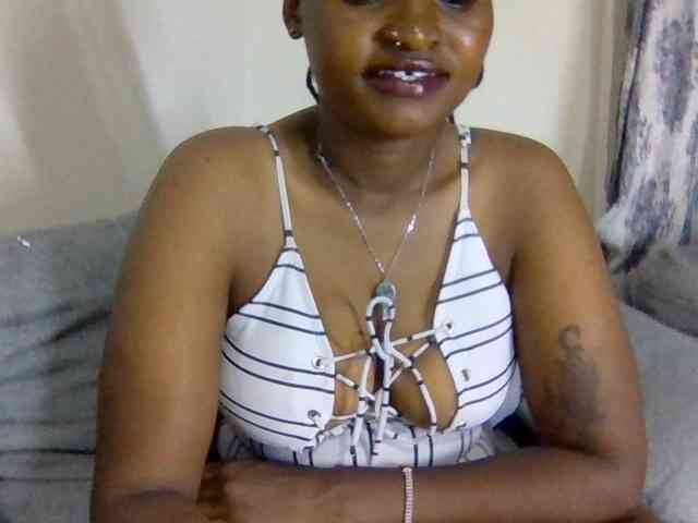 Prettysmilesss webcam