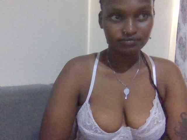 Prettysmilesss webcam