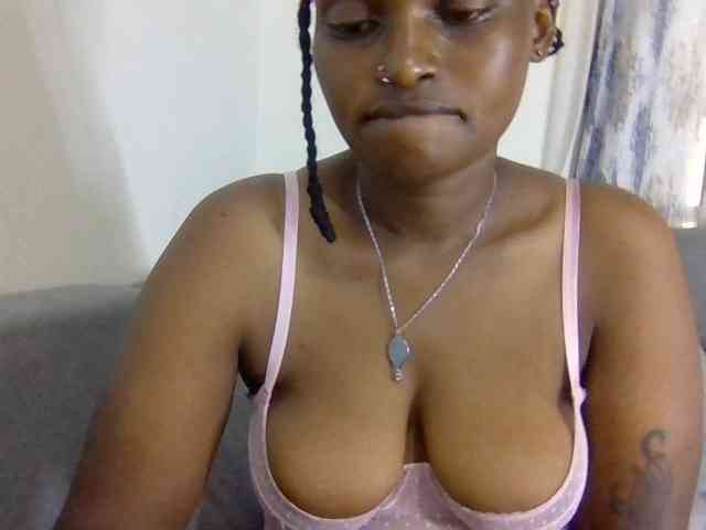 Prettysmilesss webcam