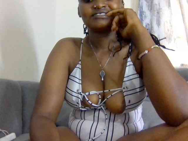 Prettysmilesss webcam