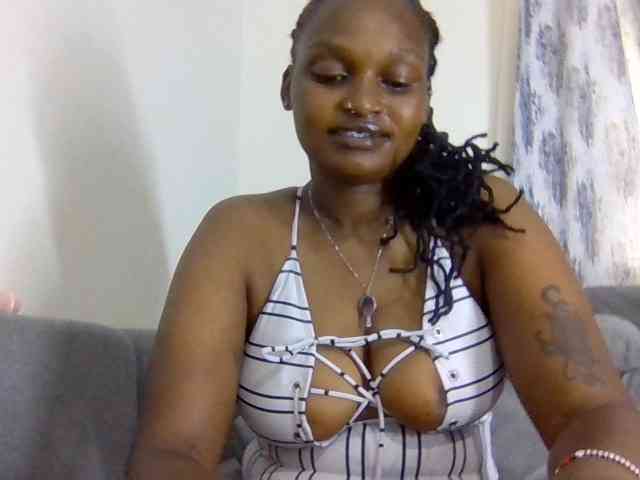 Prettysmilesss webcam