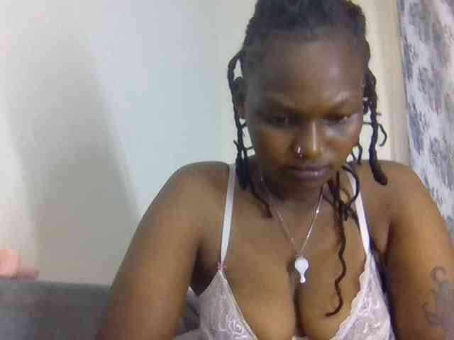 Prettysmilesss webcam