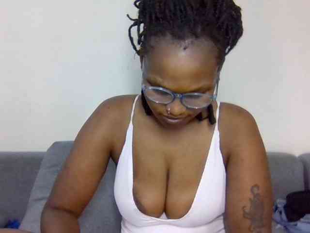 Prettysmilesss webcam