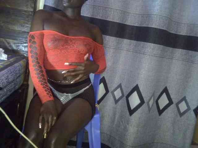 Hoellygirl Live Webcam on BongaCams