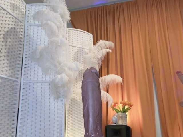 Foglove69's BongaCams show and profile