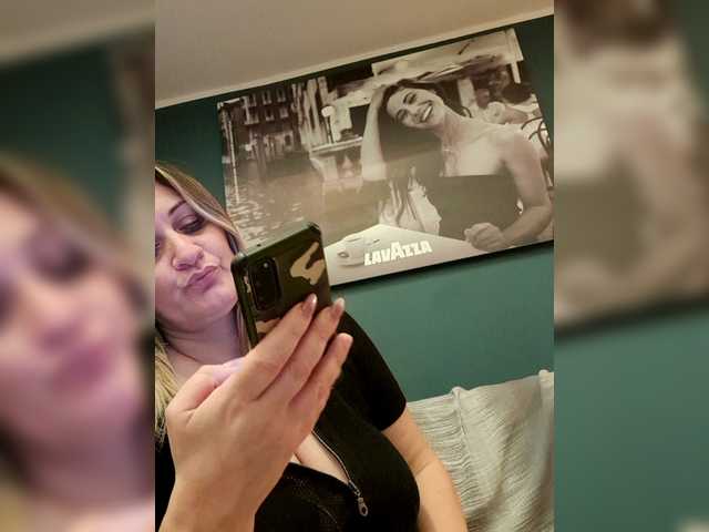 MARGHERITA-1978's BongaCams show and profile