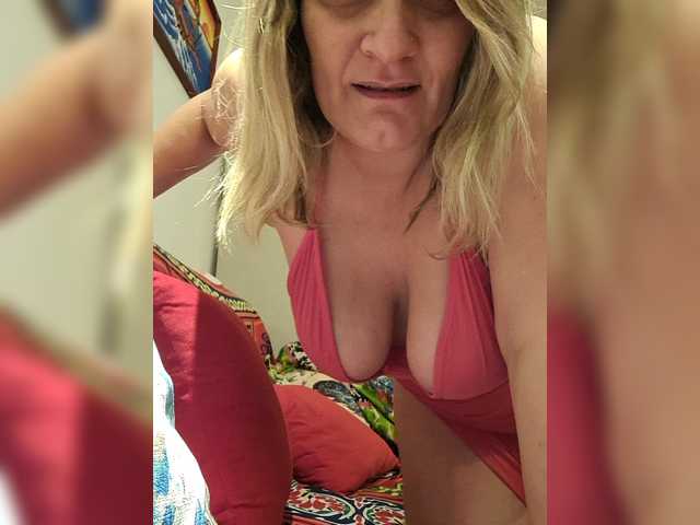 MARGHERITA-1978's BongaCams show and profile