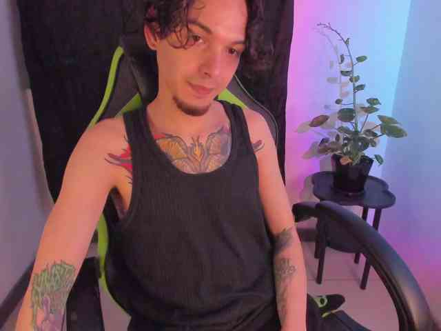 Alessandro-Garcia Alessandro-Garcia