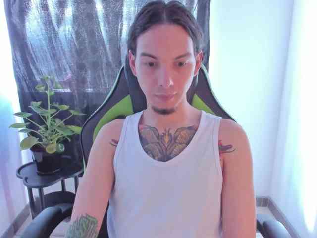 Alessandro-Garci... Live Webcam on {site_name}