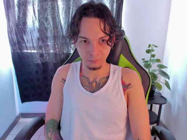 Alessandro-Garcia Alessandro-Garcia