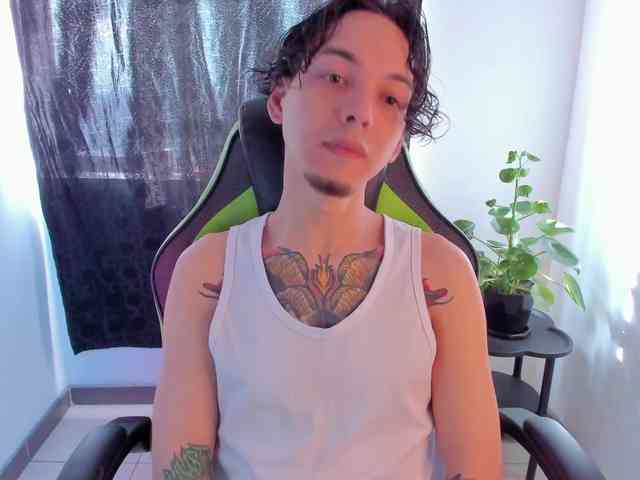 Alessandro-Garcia Alessandro-Garcia