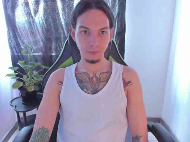 Alessandro-Garcia Alessandro-Garcia