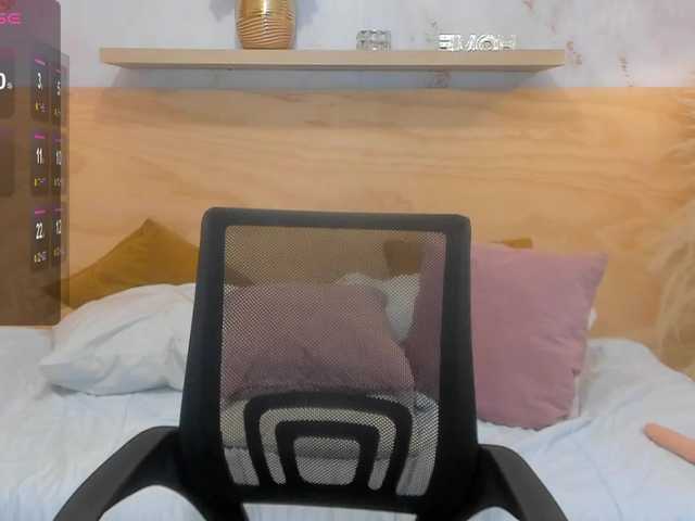 SophieTaylor3's BongaCams show and profile