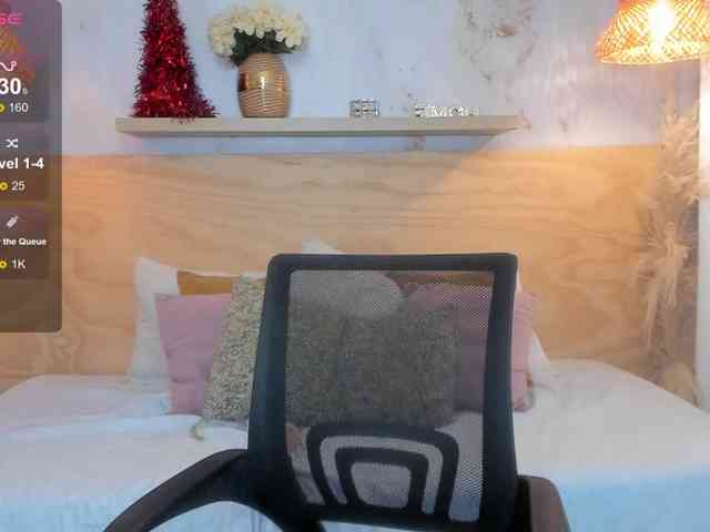 SophieTaylor3 webcam