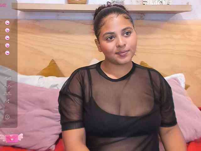 SophieTaylor3 webcam