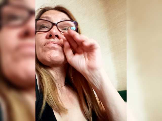 Evgenia-ya1 Live Cam and Statistics on UnifiedCams