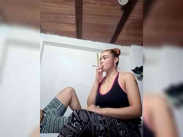 Bunnynasty888 webcam