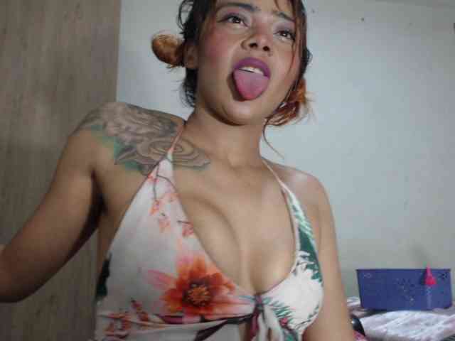 nude webcam chatroom Bunnynasty888