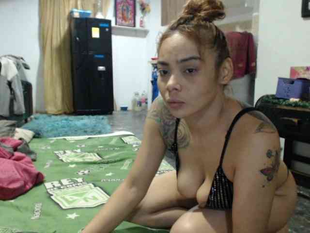 Bunnynasty888 webcam