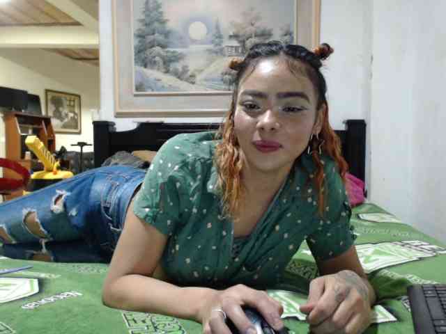 Bunnynasty888 webcam