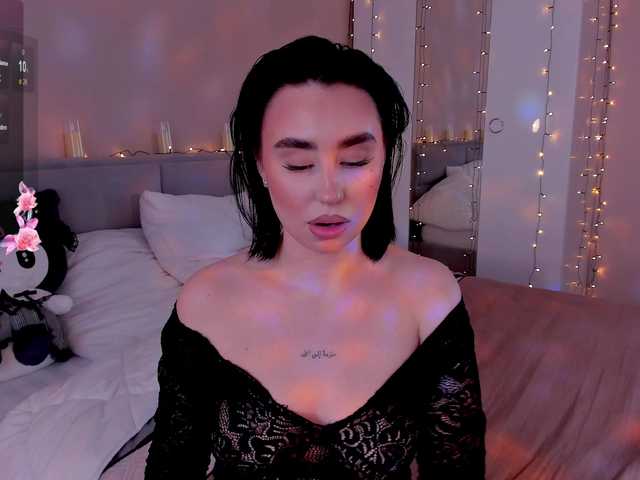 Lia-May's BongaCams show and profile