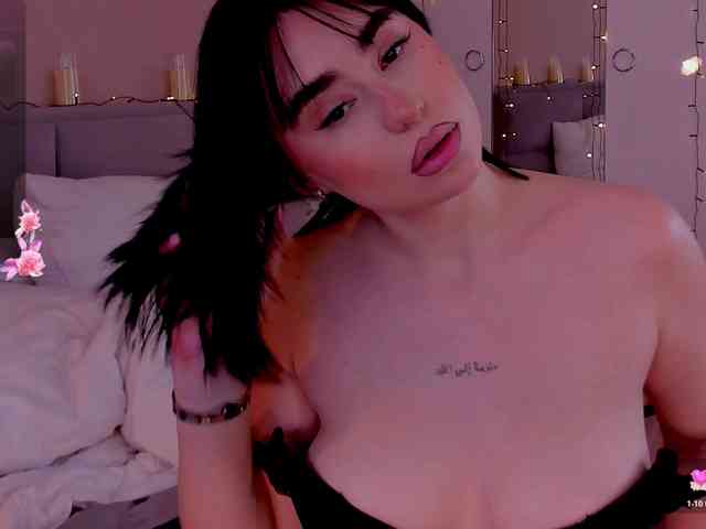 Lia-May webcam