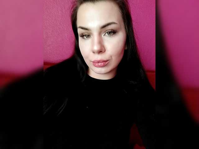 Lilmommy's BongaCams show and profile