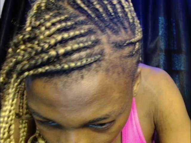 Juicypussyx's BongaCams show and profile