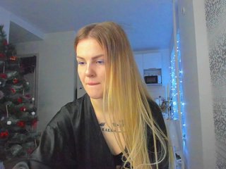 AkylinaGold Porn Show