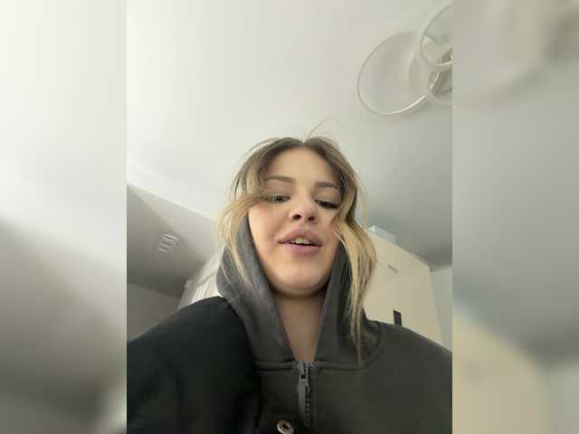 AkylinaGold's BongaCams show and profile