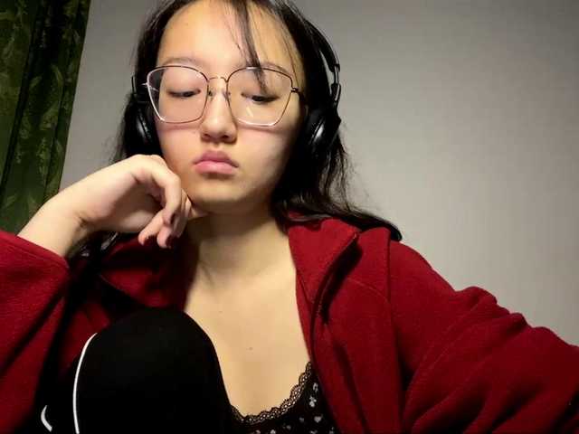 MellieTormey's BongaCams show and profile