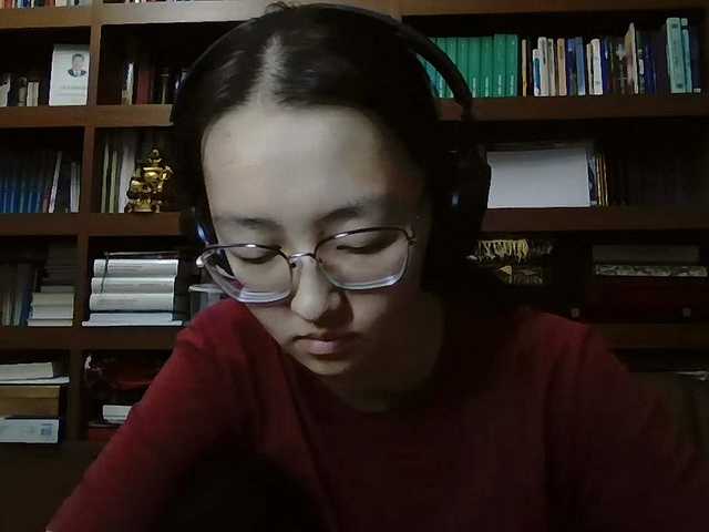 MellieTormey's BongaCams show and profile