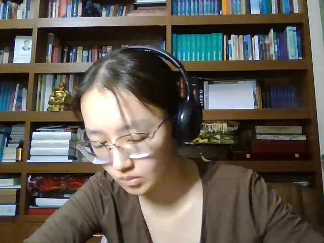 MellieTormey's BongaCams show and profile