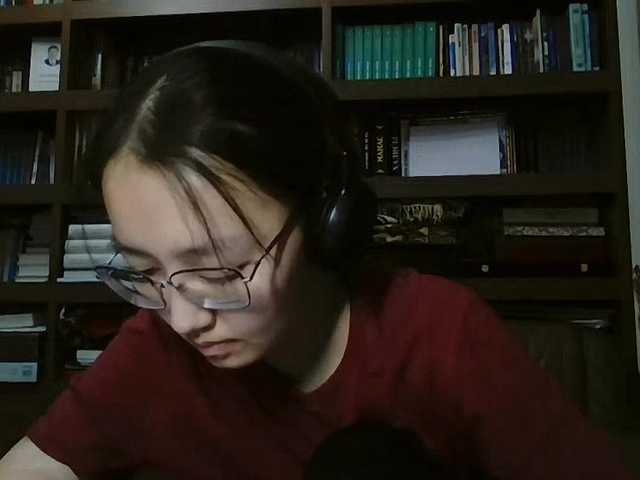 MellieTormey's BongaCams show and profile