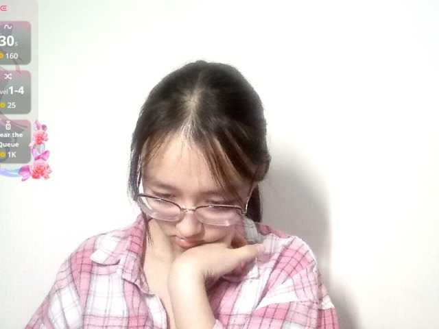 MellieTormey's BongaCams show and profile