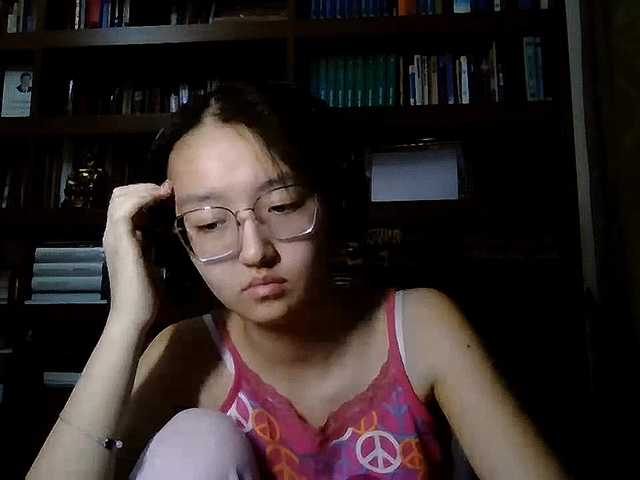 MellieTormey's BongaCams show and profile