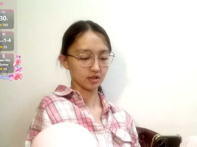 MellieTormey's BongaCams show and profile