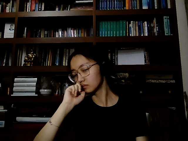 MellieTormey's BongaCams show and profile