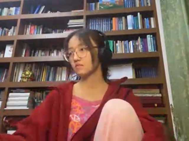 MellieTormey's BongaCams show and profile