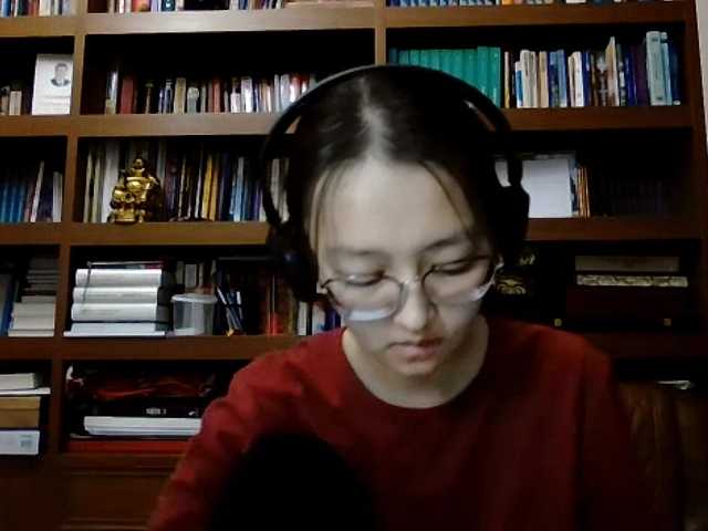 MellieTormey's BongaCams show and profile