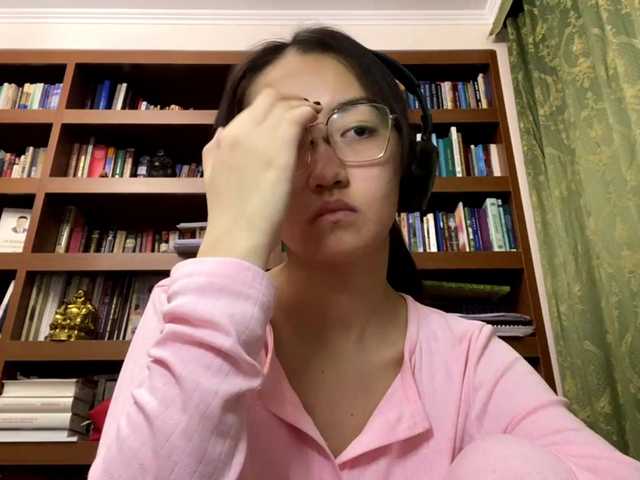 MellieTormey's BongaCams show and profile