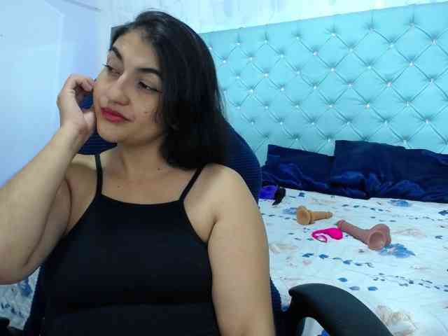 yuliet-latin69 webcam